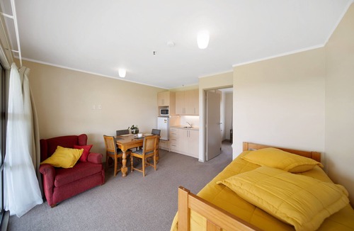 Awhitu Apartment | Tranquility and comfort.