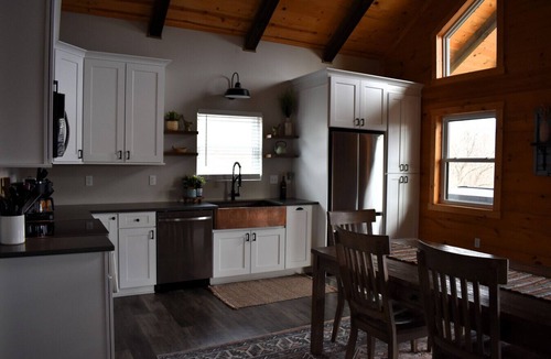 McArthur Cabin | Tranquility at Arrowhead Hill