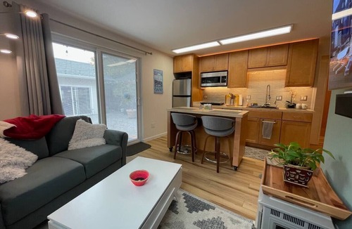 Hood River House | Tranquility Base: 1 BR 1 BA Hood River