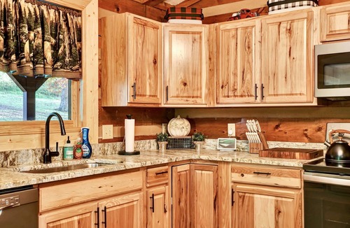 Cleveland Cabin | Tranquility close to the Ocoee with a private country setting