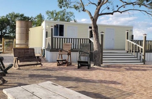 Pettus House | Tranquility Hill Bunk House