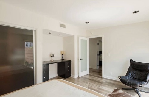 Melrose Villa | Tranquility in Prime Location