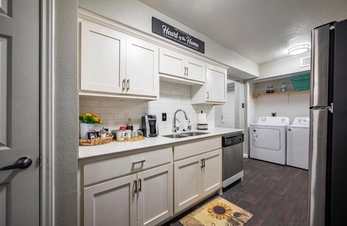 Braeswood Place Apartment | Tranquility IN THE CITY
