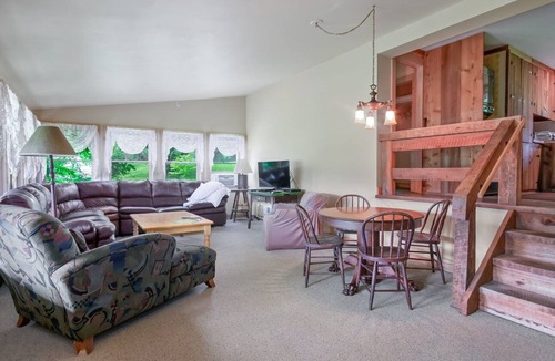 Layton Cabin | Tranquility in NW NJ