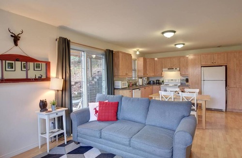Mont-Tremblant Ski Chalet | Tranquility Lodge by Instant Suites | La Bete Golf