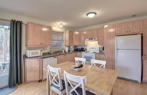 Mont-Tremblant Ski Chalet | Tranquility Lodge by Instant Suites | La Bete Golf