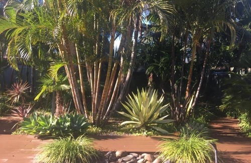 Summerland Point House | Tranquility near the Lake