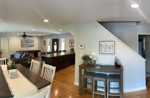 Norwood House | Tranquility on Lake Tillery , waterfront home with large dock & paddle boards!