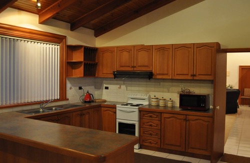 Drouin House | Tranquility-rest relax and recharge