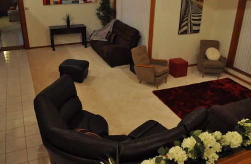 Drouin House | Tranquility-rest relax and recharge