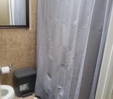 Collingdale House | Tranquility Room by the Airport -Shared space