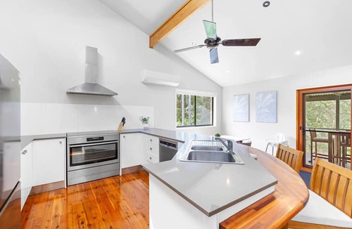 Erina Heights House | Tranquility & Skylights in Erina Heights