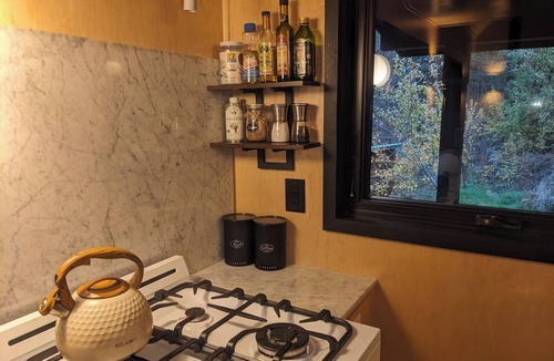 Marblemount Cabin | Tranquility View - Off Grid Scandinavian Luxury