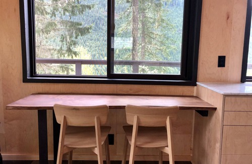 Marblemount Cabin | Tranquility View - Off Grid Scandinavian Luxury