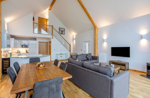 Tewitfield Cabin | Tranquillity 4 (Pet), Carnforth