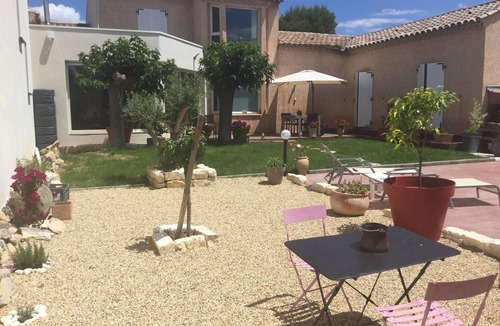 Saint-Drezery Villa | Tranquillity assured in this spacious and luminous villa