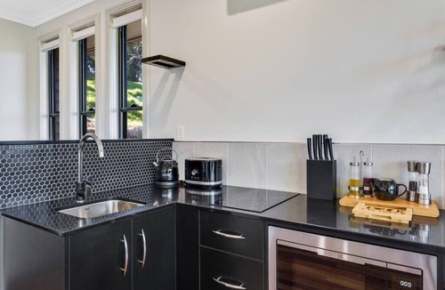 Ravensbourne Ski Chalet | Tranquillity Studio at Ravensbourne Escape