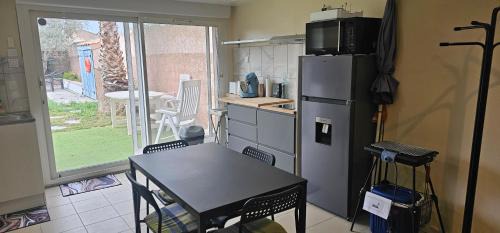 Istres Bed & Breakfast | Tranquillo avec piscine privée