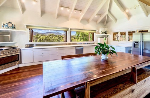 Woolgoolga House | tranquilo beach house Accessible