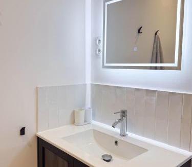 La Gaubretiere Apartment | Tranquiloue - Appart 4 pers - 20min Puy du Fou