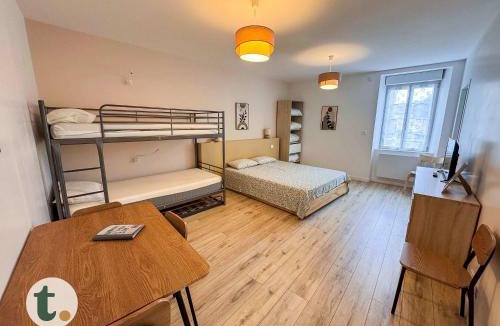 Saint-Mars-la-Reorthe Apartment | Tranquiloue - Suite Familiale - 10min Puy du Fou