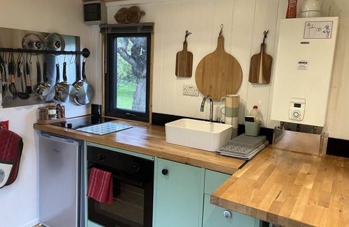 Cwmdu Cabin | Transformed Railway Wagon- Sleeps2-Garden-Firepit