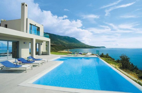 Karavados Villa | Trapezaki Bay View