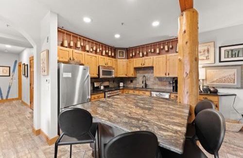 Keystone Apartment | Trappers Crossing 8780