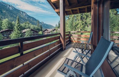 Nuegg Apartment | Traumhafte Alpenwohnung mit Bergblick Balkon Wiriehorn