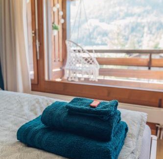 Nuegg Apartment | Traumhafte Alpenwohnung mit Bergblick Balkon Wiriehorn