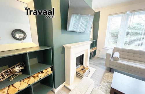 Fleet Apartment | Travaal - 2 Bed Serviced Apartment Fleet