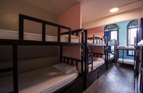 Chinatown Hostel | Travel Hub Guesthouse