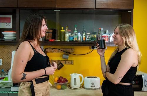 Chinatown Hostel | Travel Hub Guesthouse