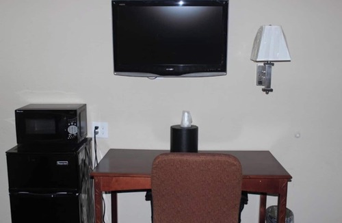 South Central Omaha Hotel | Travel Inn By OYO Omaha