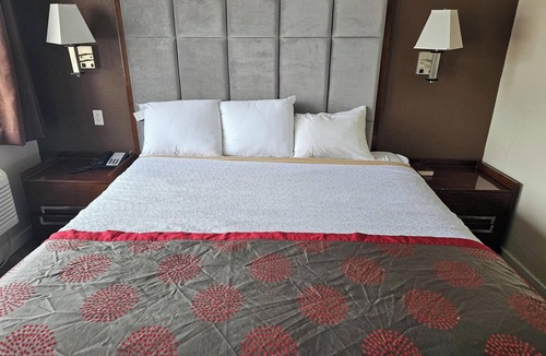 South Central Omaha Hotel | Travel Inn By OYO Omaha