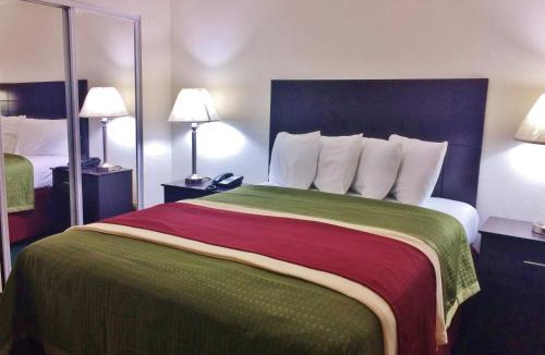 Atlanta Hotel | Travel Inn & Suites