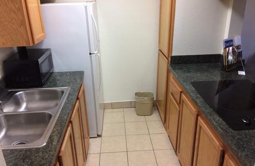 Atlanta Hotel | Travel Inn & Suites