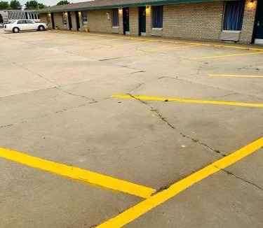 Emporia Hotel | Travel Inn & Suites