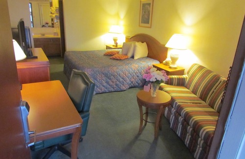 Frankfort Hotel | Travel Inn & Suites
