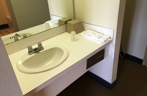 Des Moines Hotel | Travel Inn