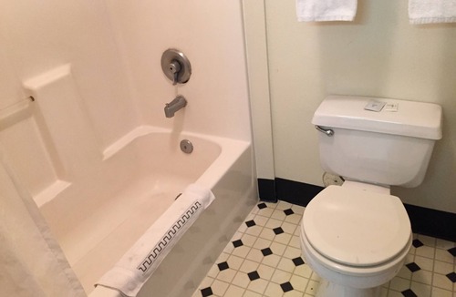 Des Moines Hotel | Travel Inn