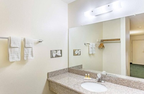 East Mesa Hotel | Travel Inn