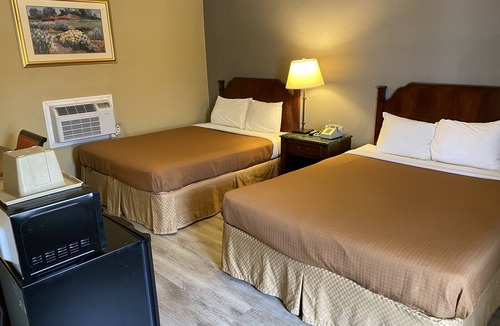 Ira Hotel | Travel Inn