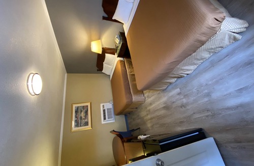 Ira Hotel | Travel Inn