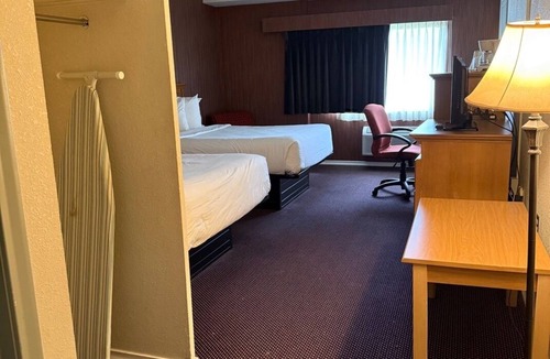 Watertown Hotel | Travel Inn