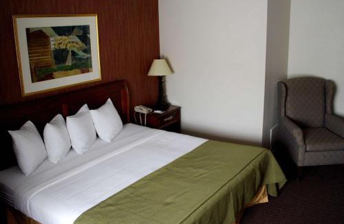 Watertown Hotel | Travel Inn - Watertown NY
