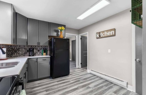 Tower Grove South Apartment | Travel Nurse 1BR · 3 mi SSM SLU · Pet-Friendly · Long Stays