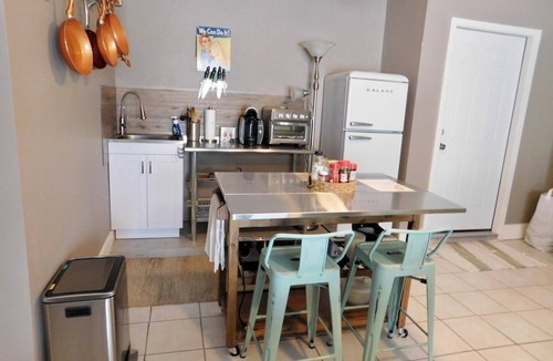 Scofield Farms Apartment | Travel nurse/digital nomadnClean, safe, newly renovated apartment with parking