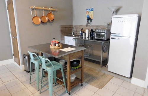 Scofield Farms Apartment | Travel nurse/digital nomadnClean, safe, newly renovated apartment with parking