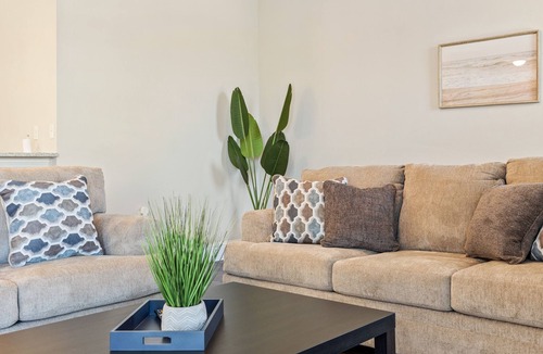 Highland Village Apartment | Travel Nurse Friendly Luxury Stay